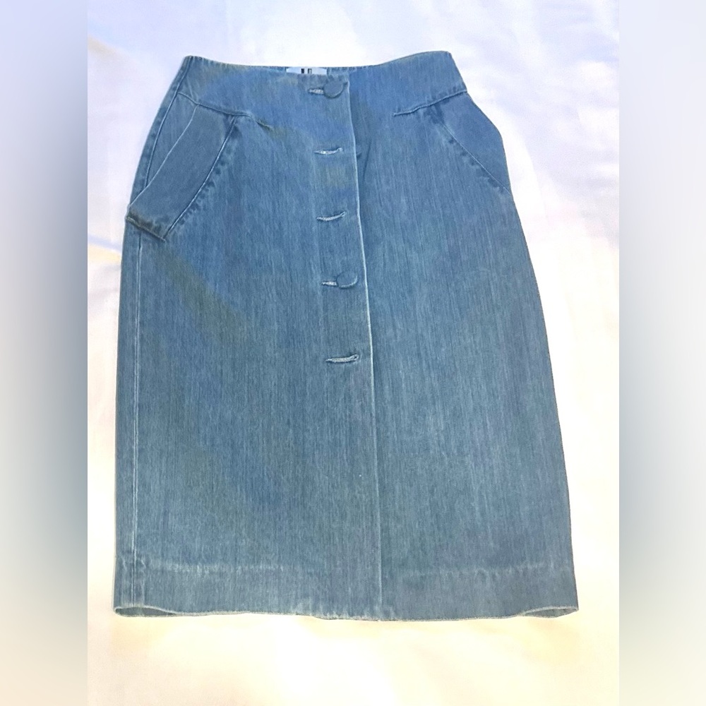 buttondown denim midi skirt